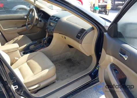 2006 Honda Accord 2.4 Ex z USA, uszkodzony, nr VIN 1HGCM56846A182916